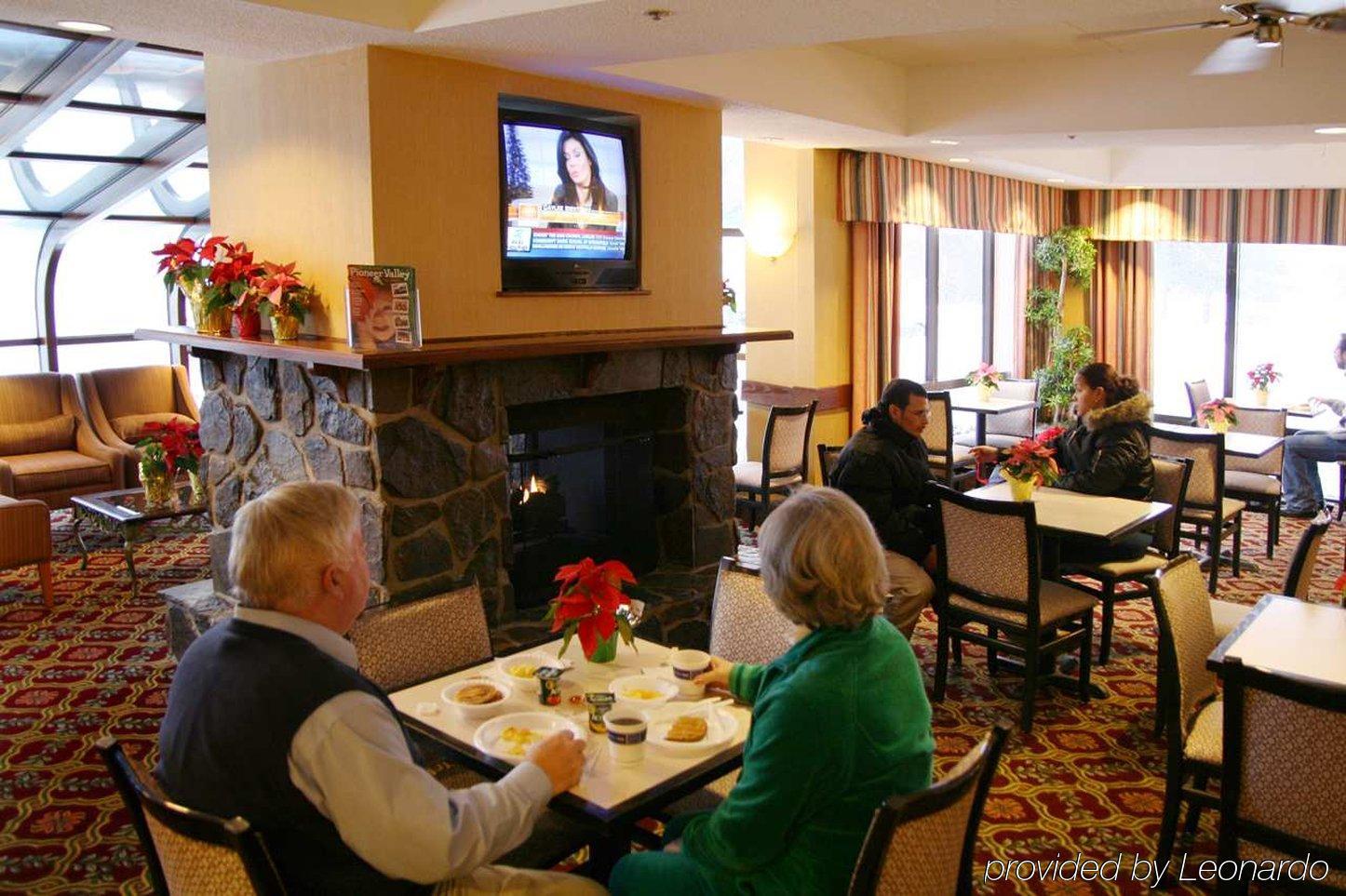 Hampton Inn Вэст спрингфильд Ресторан фото