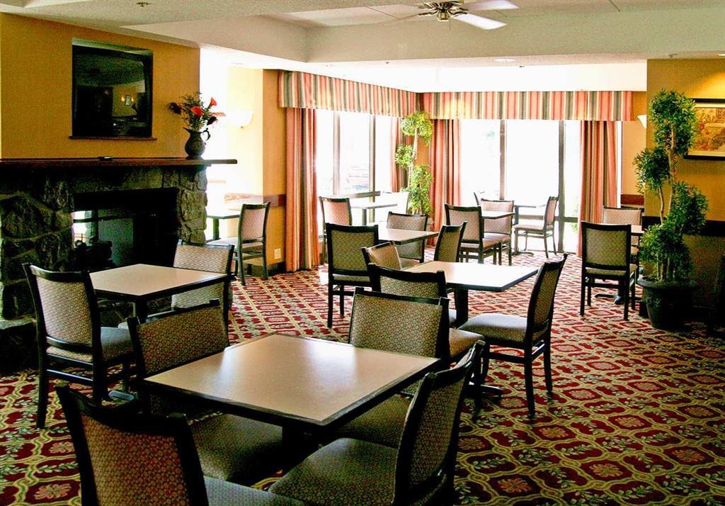 Hampton Inn Вэст спрингфильд Ресторан фото